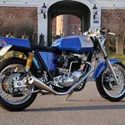 Triumph T140V