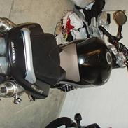 Suzuki GSR 600