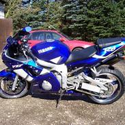 Yamaha YZF R6 (solgt)