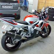 Yamaha R6