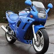 Suzuki GSX 600 F (SOLGT)