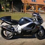 Suzuki gsx r 750