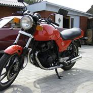 Suzuki GSX 250 E