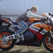 Honda cbr 1000rr fireblade (solgt)