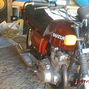 Suzuki Gsx 400