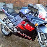 Honda cbr 600 f2