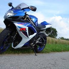 Suzuki GsxR600k7 (solgt)