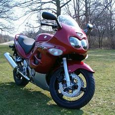 Suzuki GSX 750 F *SOLGT*