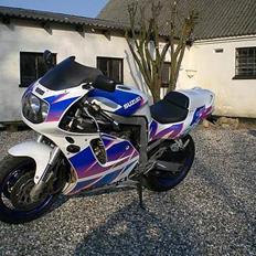 Suzuki GSXR 750 W