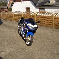 Suzuki TL1000R  Solgt