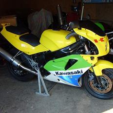 Kawasaki ZXR 750 J **Solgt**