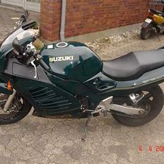 Suzuki RF900R *** Solgt ***