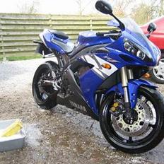 Yamaha R1 (til salg)