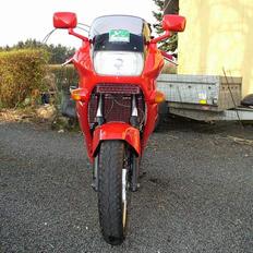 Honda VFR 750F RC24-II (DØD)