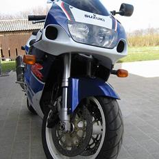 Suzuki GsxR 750 Srad "SOLGT"