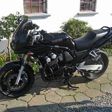 Yamaha FZS 600 Fazer