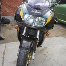 Suzuki GSXR 750 SRAD *SOLGT*
