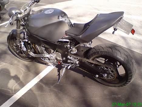 Kawasaki ZXR 750 Streetfighter  billede 12