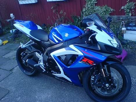 Suzuki Gsxr 750 k7 - Mums!!!! billede 1