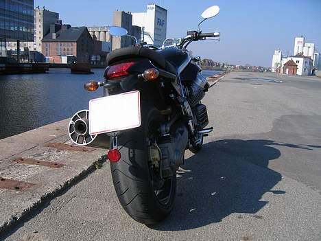 Moto Guzzi Griso 1100 SOLGT billede 3