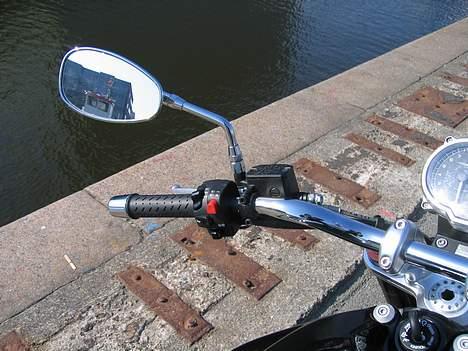 Moto Guzzi Griso 1100 SOLGT billede 4