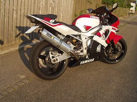 Yamaha r6- SOLGT! billede 11