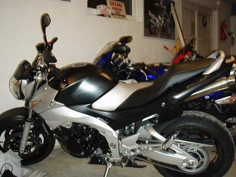 Suzuki GSR 600 - Lidt beskidt billede 3