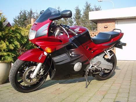 Honda cbr600 f2 billede 1