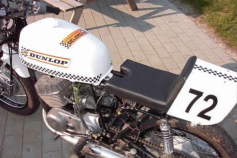 Suzuki T 350 cafe.  - nu ligner det noget  ;o) billede 7