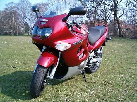 Suzuki GSX 750 F *SOLGT* billede 2