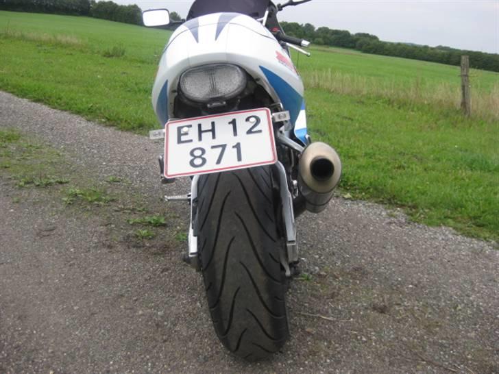 Suzuki GSX R 750  " Solgt" billede 4