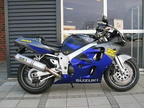 Suzuki GSXR 600  DØD D.10/3-08" billede 2