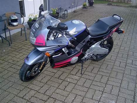 Honda CBR 600F billede 9