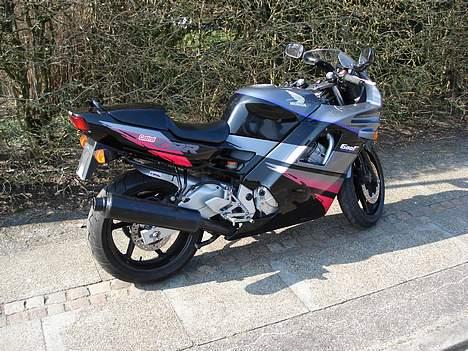 Honda CBR 600F billede 10