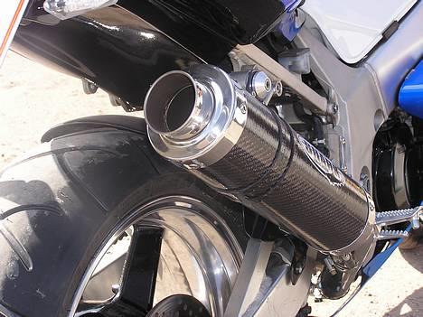 Suzuki GSX-R 1000 K1 - Solgt billede 6