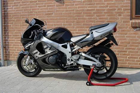 Honda CBR900RR FireBlade        billede 4