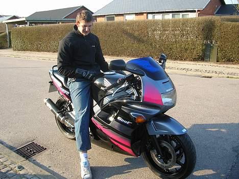 Honda cbr 600 f2 "Til Salg" - Hmm... tror ikke helt jeg forstår at det er min!! billede 3