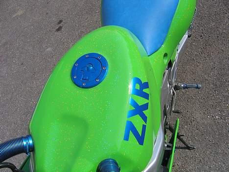 Kawasaki ZXR 750 J billede 2