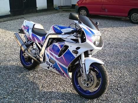 Suzuki GSXR 750 W billede 1