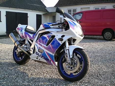 Suzuki GSXR 750 W billede 2