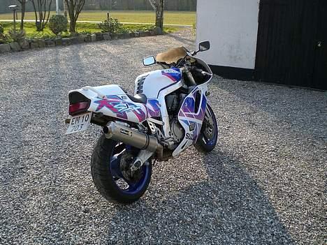 Suzuki GSXR 750 W billede 4