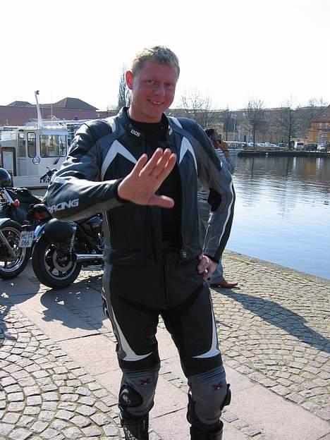 Suzuki SV 650S - Solgt - Ejeren 1 April...... MUMS første Is på havnen i Silkeborg billede 13