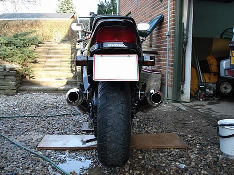 Honda cbr 1000f  *solgt* - røven med tonede blink og to laser potter med HUL i. billede 10