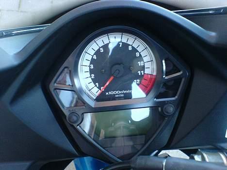 Suzuki SV650S K6  solgt - Digital instrumentering med ur, meget nyttigt. billede 3