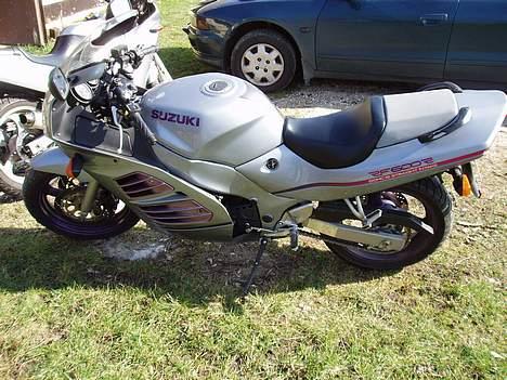 Suzuki RF600R billede 2