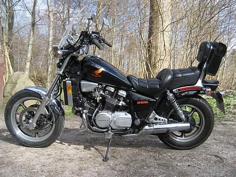 Honda VF 700  C  Magna billede 7