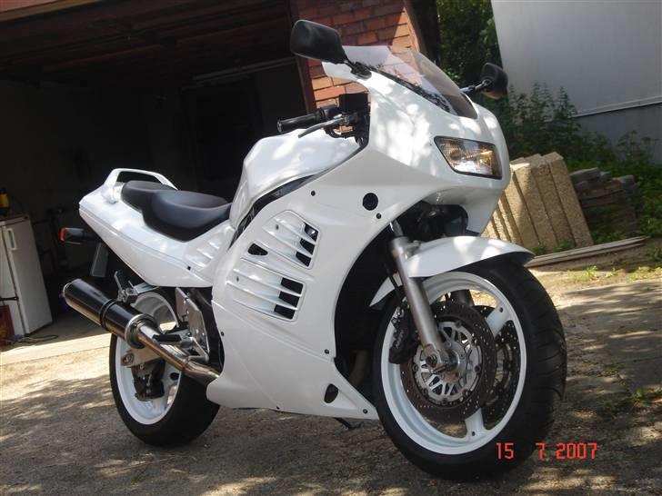 Suzuki RF900R *** Solgt *** - Efter billede 1