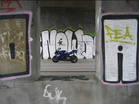 Yamaha R1 (til salg) billede 7