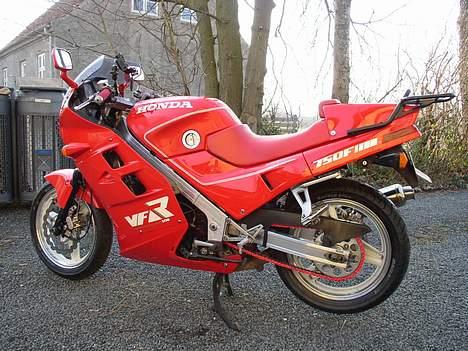 Honda VFR 750F RC24-II (DØD) - Venstre side... billede 2
