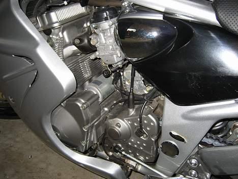 Suzuki GSF 600 Bandit S *SOLGT* billede 5